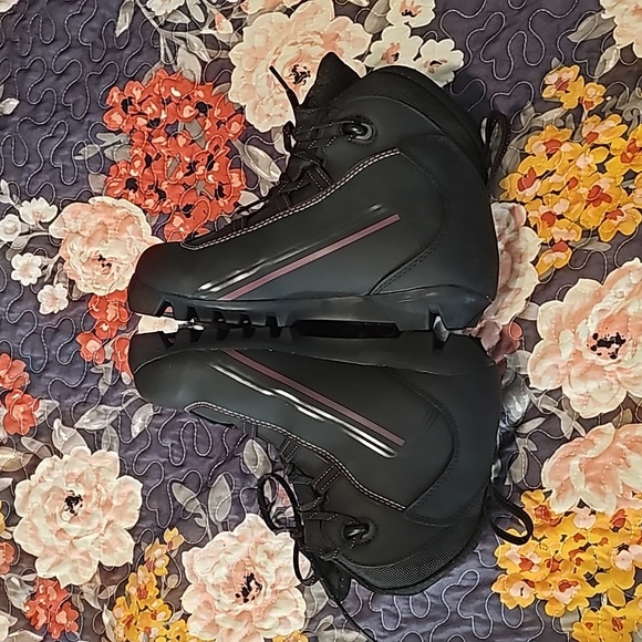 Rossignol cross country ski boot X-1 size 39 NWOT - Picture 7 of 12